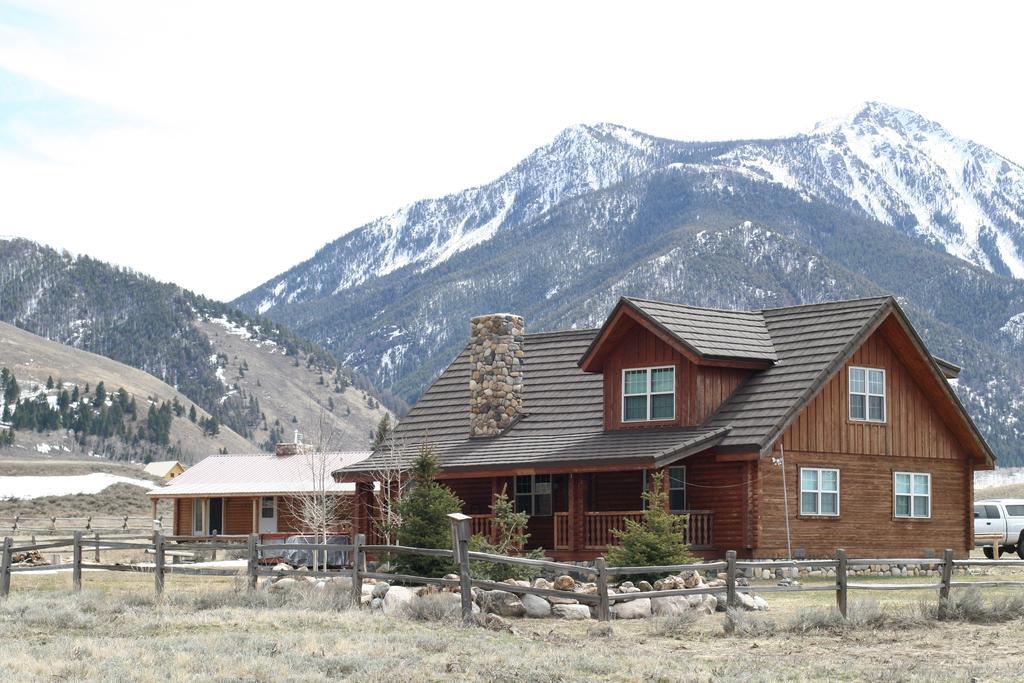 Montana Spirit Guest Lodge Cliff Lake Exterior foto