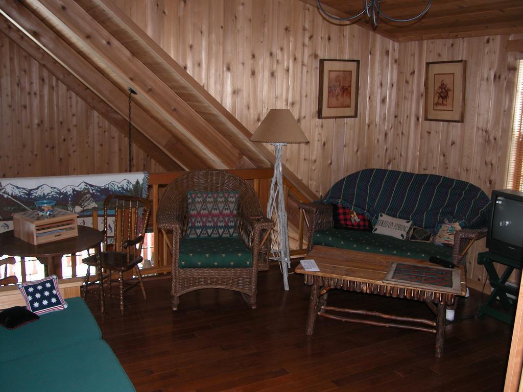 Montana Spirit Guest Lodge Cliff Lake Quarto foto